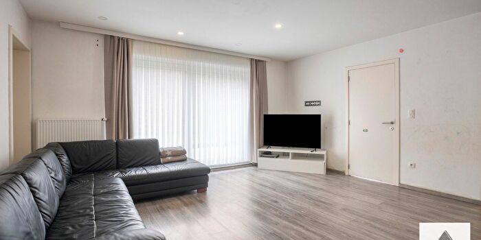 Maison 3 pièces à Stalenstraat, Genk, à vendre