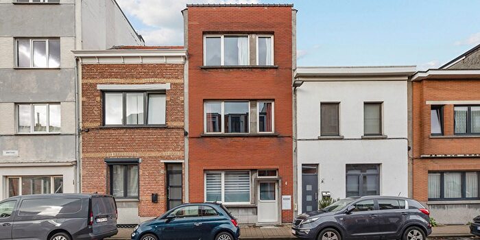Maison 4 pièces à Amethiststraat, Berchem, à vendre