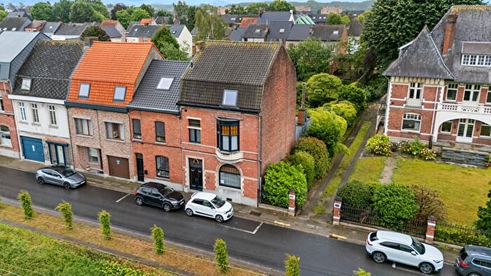 Maison 4 pièces à Victor van Sandelaan, Wetteren, à vendre