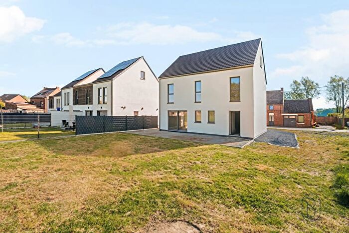 Maison 5 pièces à vendre à Rue de Favarcq, Beloeil