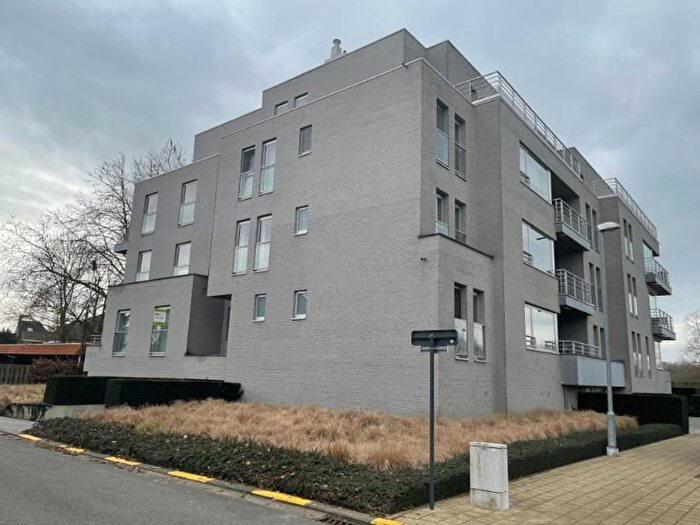 Appartement 10 pièces à louer - Emile Verhaerenstraat, SintAmands