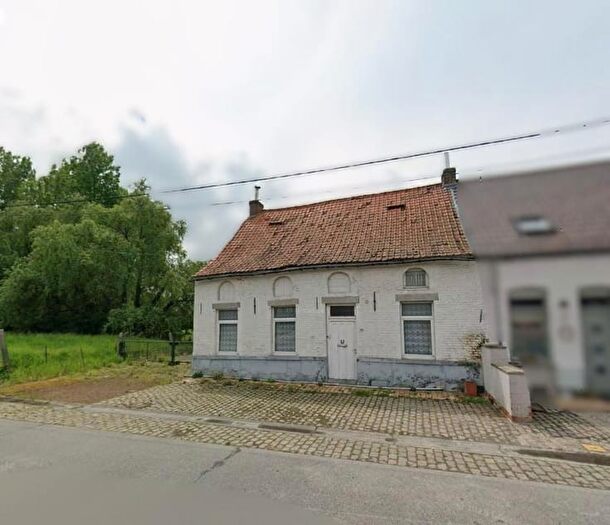 Rue Basse, Tourpes : Maison 1 pièce à vendre