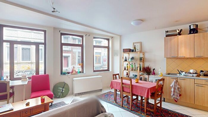 Appartement 2 pièces à Rue PuitsenSock, Liège, à vendre