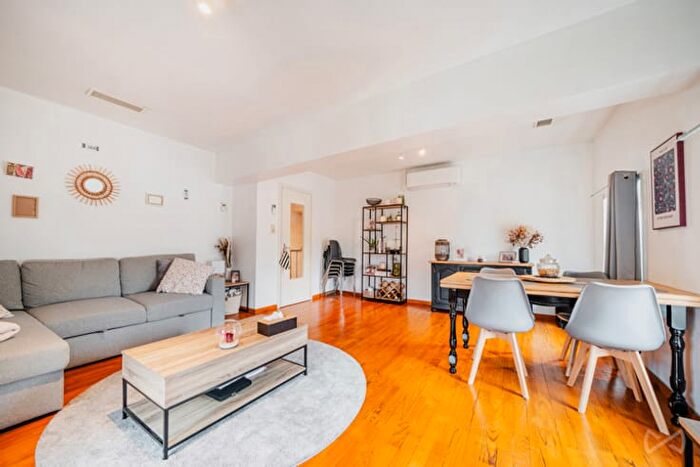 Maison 20 pièces à vendre - Rue Outre l'Eau, Péruwelz