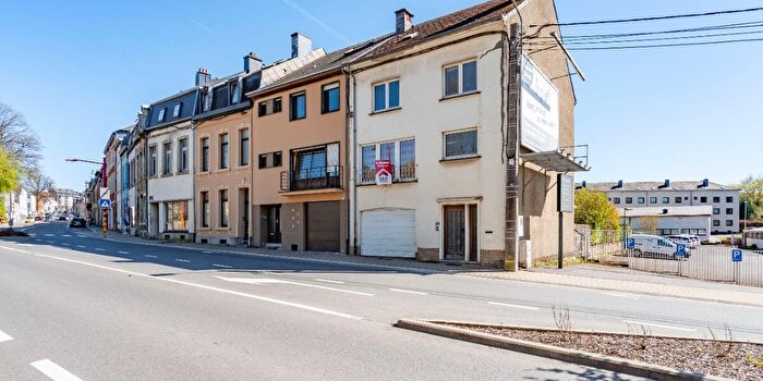 Rue de Neufchâteau, Arlon : Maison 4 pièces à vendre