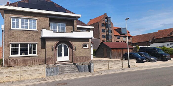 Maison 5 pièces à vendre à Schalkhovenstraat, Schalkhoven