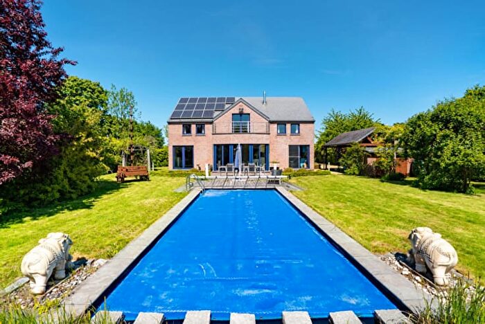 A la courte terre, Pellaines : Maison 20 pièces à vendre