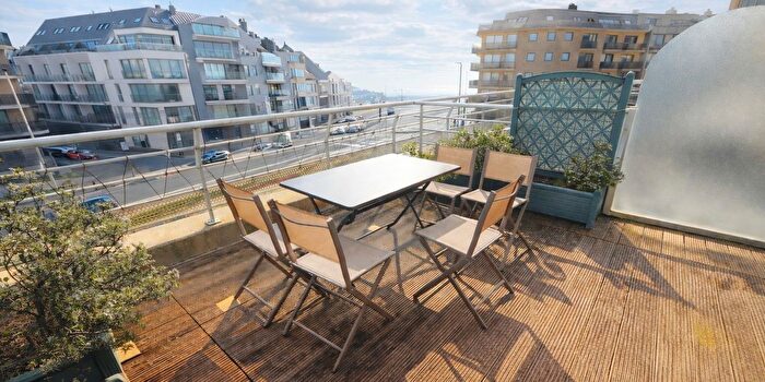 Troonstraat, Oostende : Appartement 3 pièces à vendre