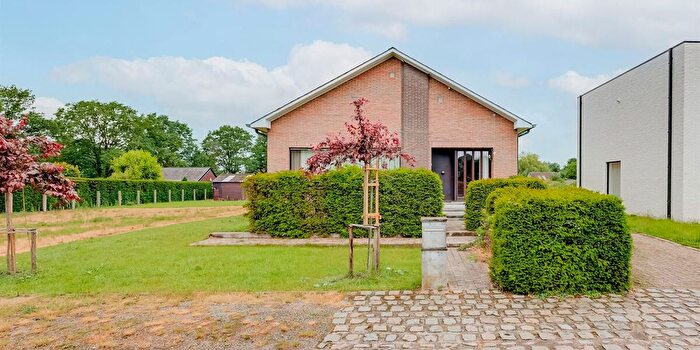 Maison 5 pièces à vendre à Hamsbroek, Eindhout