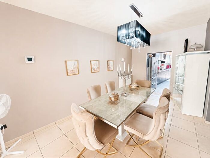 Maison 3 pièces à vendre à Chaussée De Lodelinsart, Charleroi