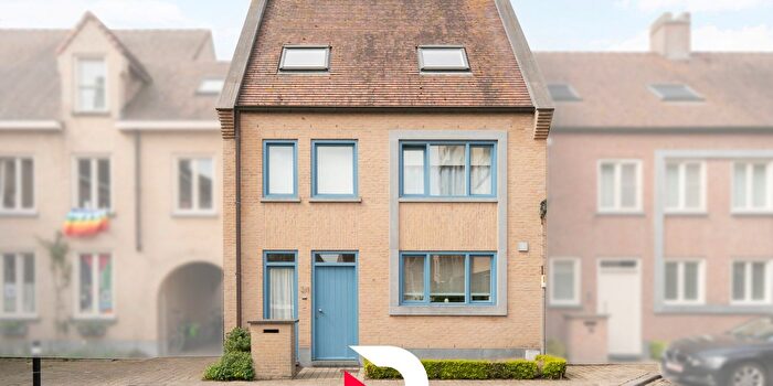 Willem de Dekenstraat, Brugge : Maison 4 pièces à vendre