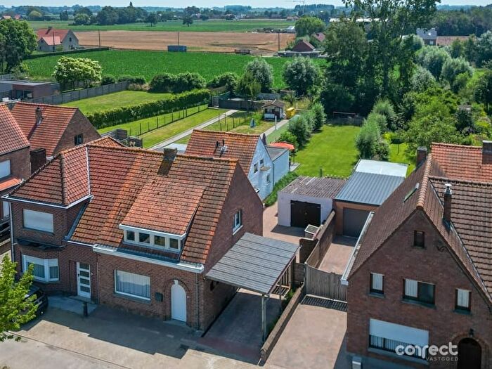 Zedelgemsesteenweg, EERNEGEM - Maison 3 pièces à vendre