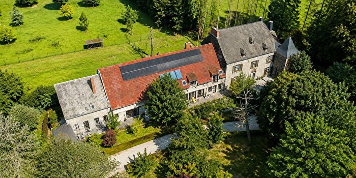 Maison 16 pièces à Hameau de Géronsart, Couvin, à vendre