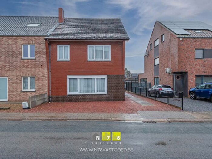Maison 4 pièces à vendre à Schoolstraat, DilsenStokkem