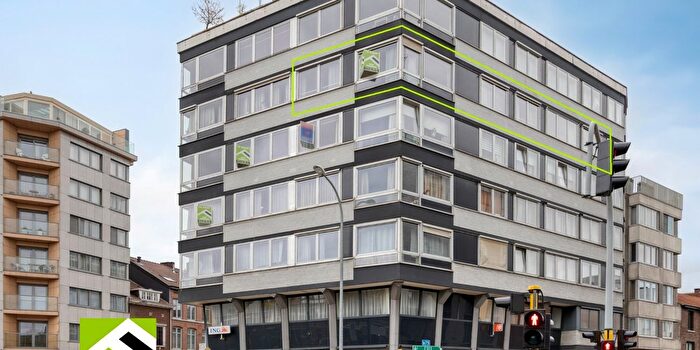 Appartement 3 pièces à Stationslaan, Tongeren, à vendre