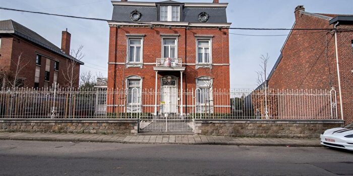 Maison 6 pièces à Rue de Visé, Wandre, à vendre