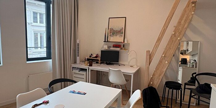 Appartement à Diestsestraat, Leuven, à louer
