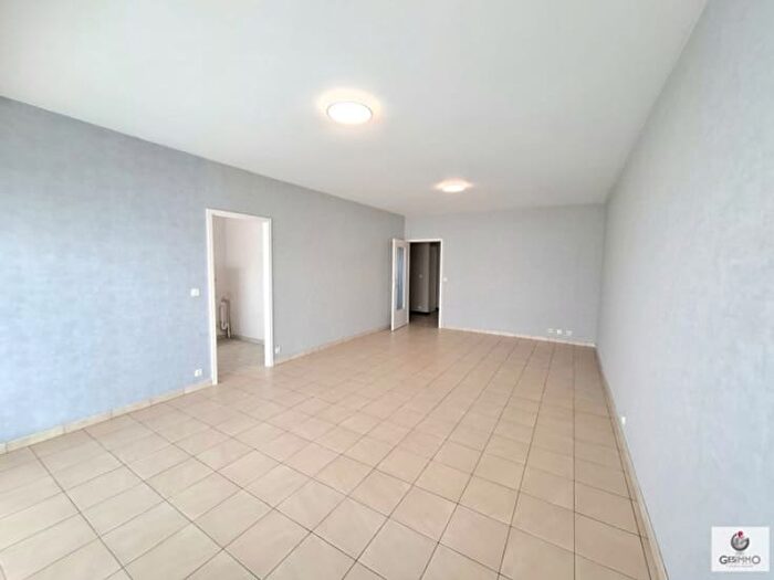 Rue des Croix du Feu, La Louvière : Appartement 1 pièce à louer