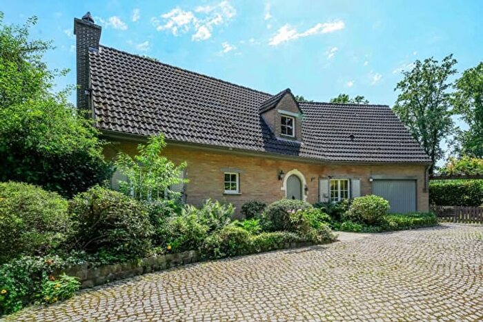 Maison 14 pièces à Rue de l'Ornoy, Chaumontgistoux, à vendre