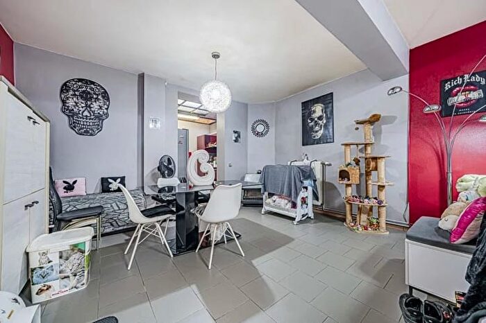 Maison 17 pièces à RUE DE BAUME, La Louvière, à vendre