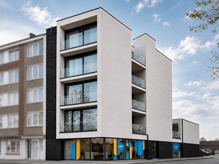 Maison 6 pièces à Bredabaan A, Antwerpen Merksem, à vendre