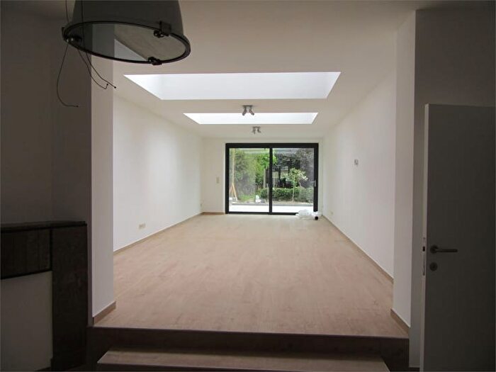 Maison 8 pièces à Monseigneur Trudo Jansstraat, ZichenZussenBolder, à louer