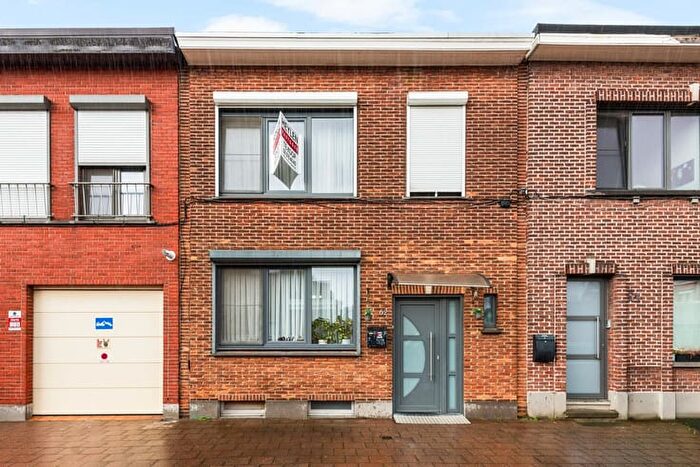 Maison 3 pièces à Papaverstraat, Merksem, à vendre