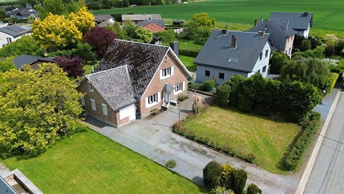 Maison 6 pièces à vendre à Rue du Hameau, Assesse