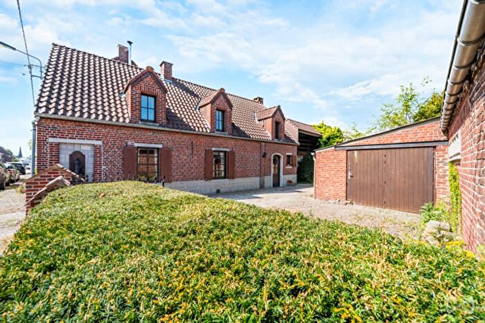 Maison 14 pièces à Rue d'Ypres, Vezon, à vendre