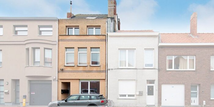 Spaarzaamheidstraat, Oostende : Maison 4 pièces à vendre