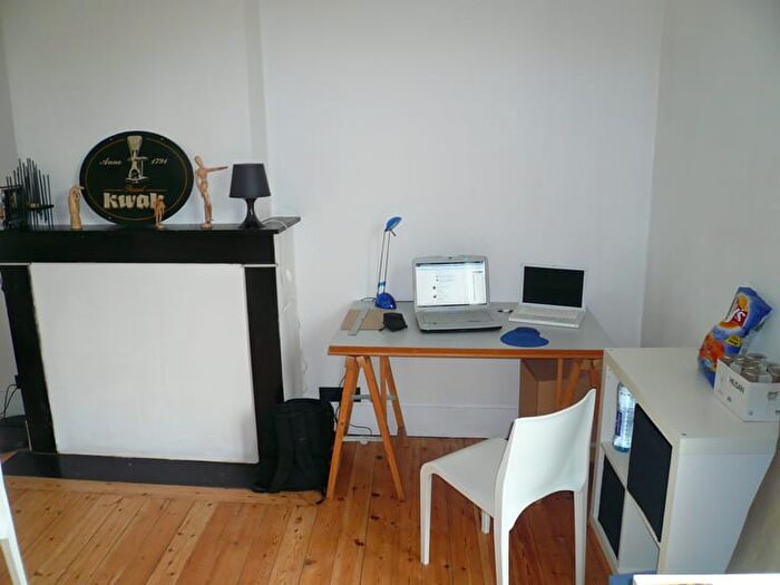 Appartement à louer à Bd AlbertElisabeth, Mons