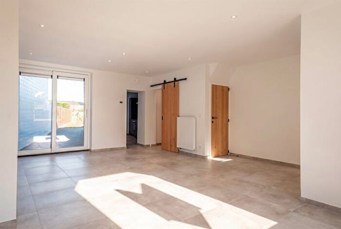Maison 3 pièces à Spoorweglaan, MEULEBEKE, à vendre