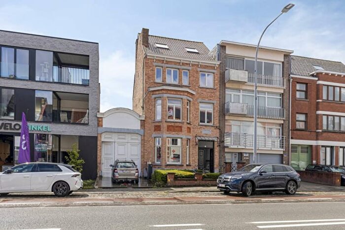 Gistelse Steenweg, SintAndries : Maison 4 pièces à vendre