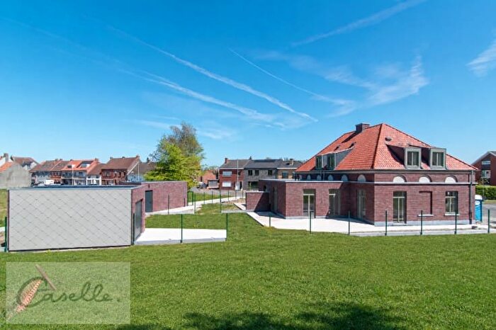 Patersonstraat, Oostkamp : Maison 13 pièces à louer