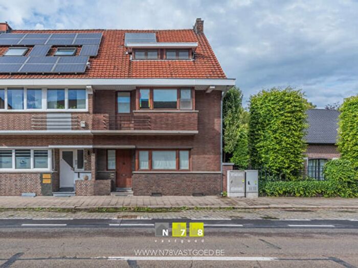 Maison 3 pièces à Koningin Astridlaan, Maaseik, à vendre