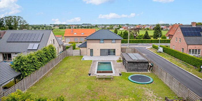Langemarkstraat, Poelkapelle : Maison 4 pièces à vendre