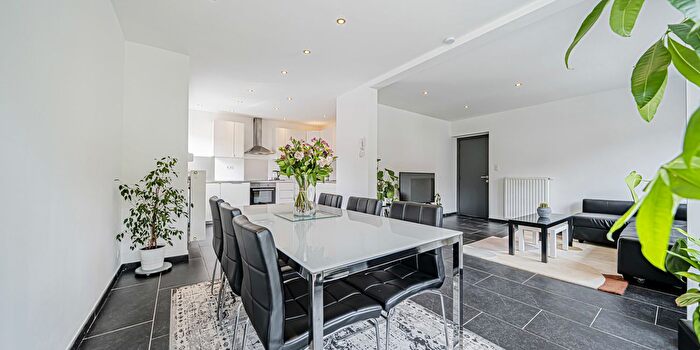 Maison 5 pièces à vendre à Rue de Fléron, JupillesurMeuse