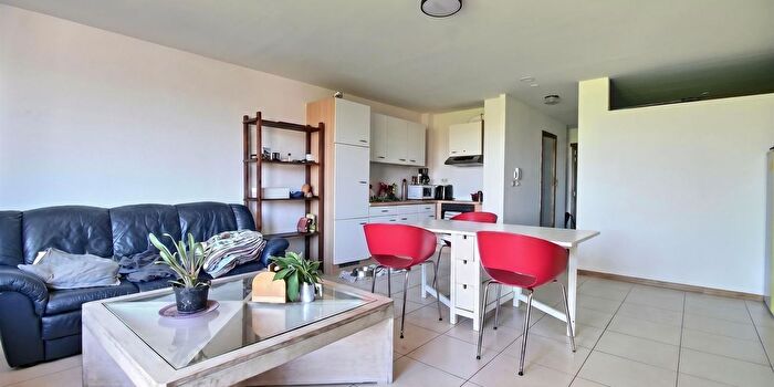 Appartement 1 pièce à Moeskroen, Henegouwen, à vendre