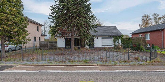 Steenweg naar Neeroeteren, Elen : Maison 2 pièces à vendre