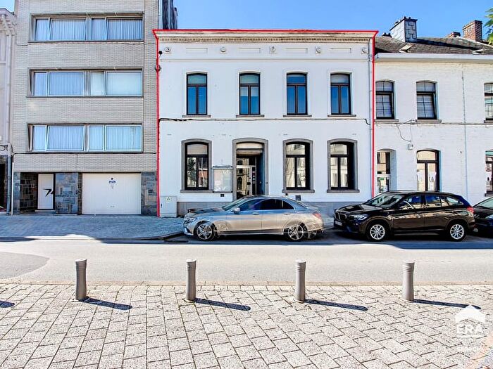 Place Sainte Anne, Braine l'Alleud : Maison à vendre
