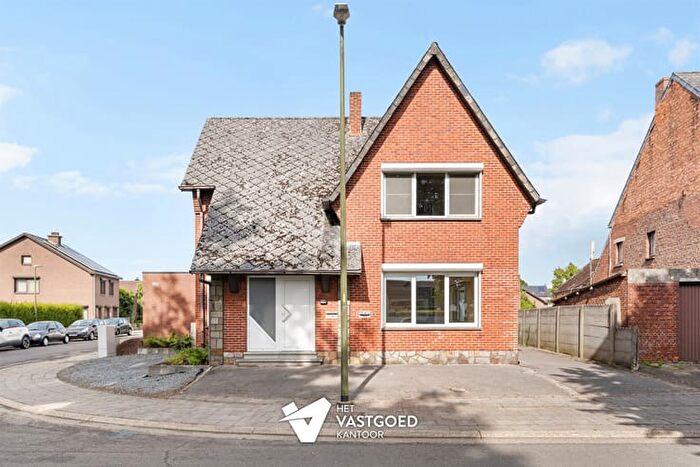 Maison 3 pièces à Pater Malletstraat, HECHTELEKSEL, à vendre