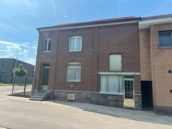 Maison 4 pièces à Burgemeestersstraat, MECHELENBOVELINGEN, à vendre