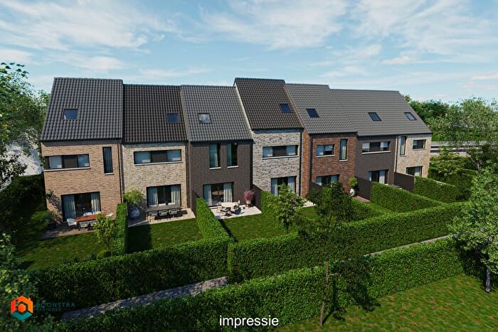 Maison 15 pièces à OnzeLieveVrouwestraat, W, à vendre