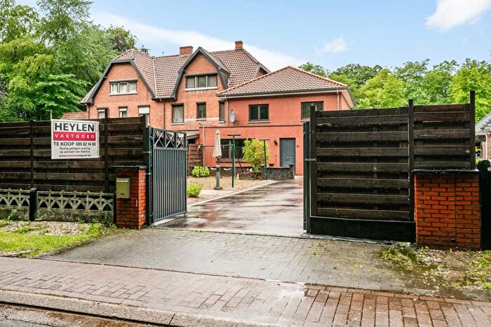 Maison 3 pièces à Nijverheidslaan A, GENK, à vendre