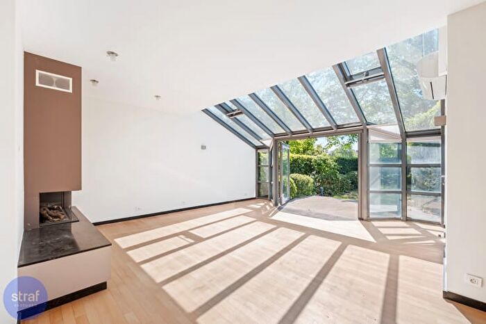Emile Verhaerenlaan, Antwerpen : Maison 17 pièces à vendre