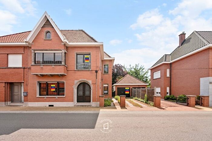 Maison 8 pièces à vendre à Hugo Verrieststraat, Denderleeuw