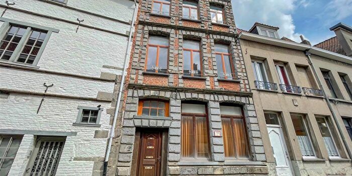 Appartement 3 pièces à Rue de la Ture B, Tournai, à vendre