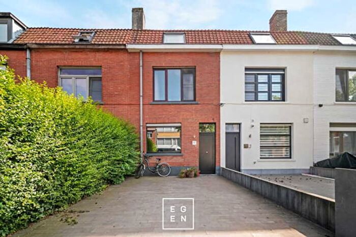 Ronsaardbekestraat, Brugge : Maison 4 pièces à vendre