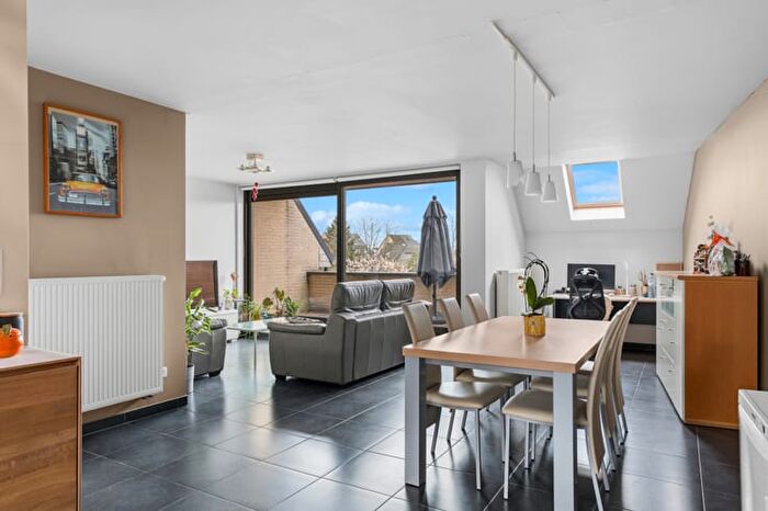 Appartement 3 pièces à Steenstraat, ErpeMere, à vendre