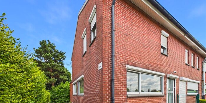 Maison 2 pièces à vendre à Estaimpuis, Henegouwen